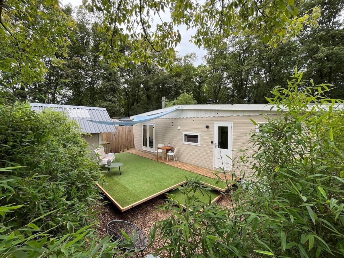 Cozy Wooden De Veluwe With Private Hot Tub Putten